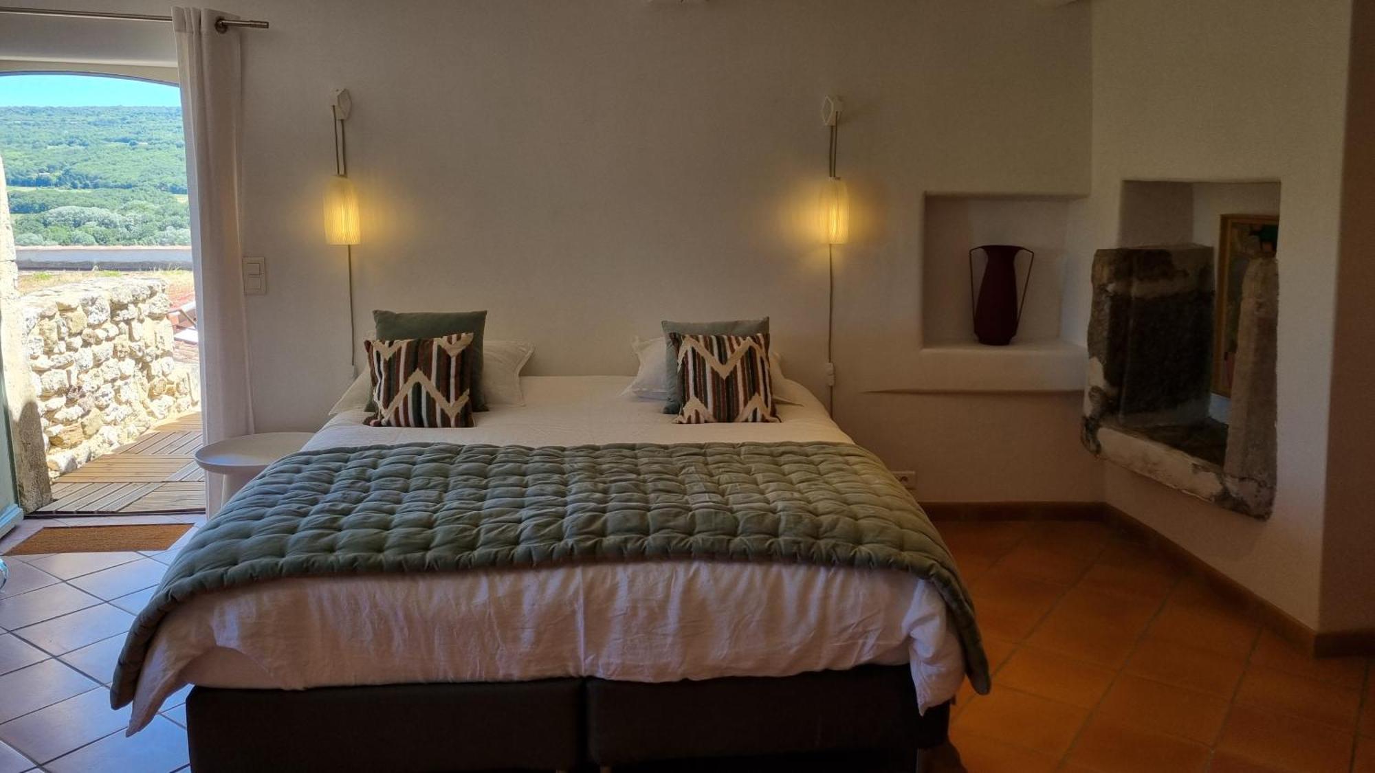 Les Toits De Valaurie Bed & Breakfast ภายนอก รูปภาพ